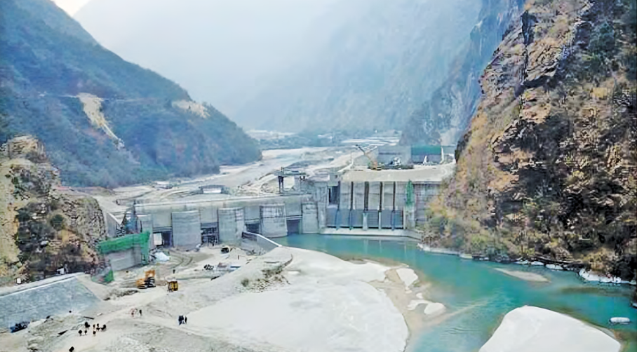 दुई जलविद्युत आयोजनाले मागे ४७ कर्मचारी